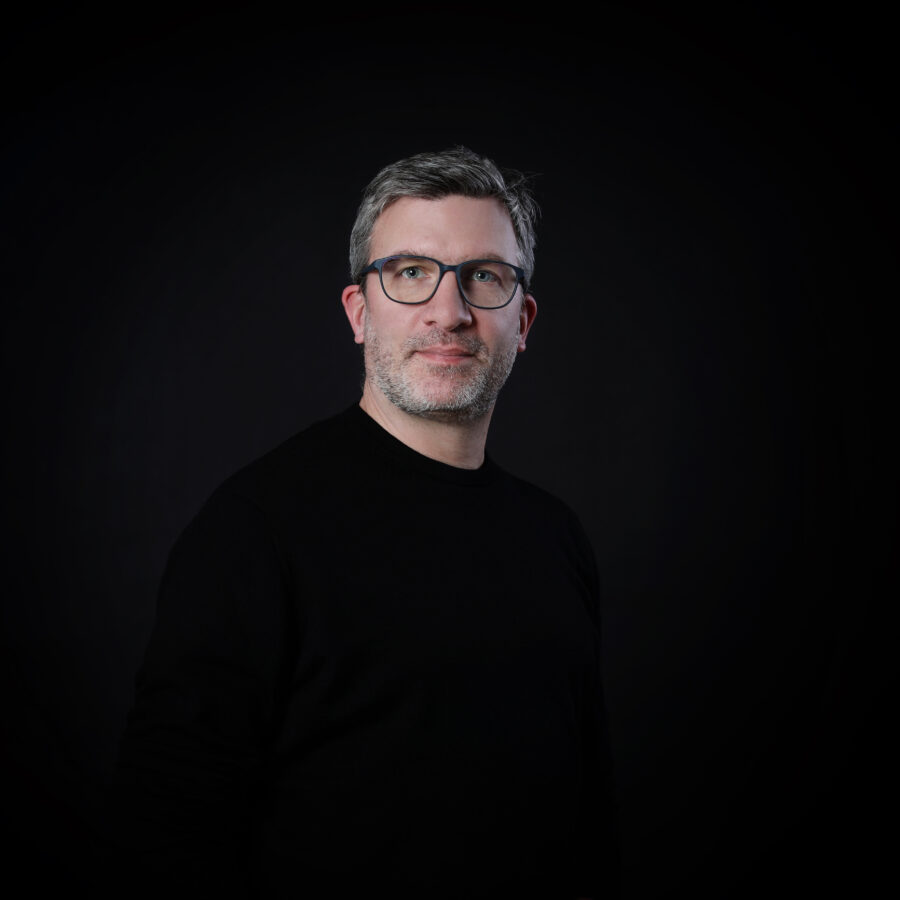 02 Thierry Cruchten black